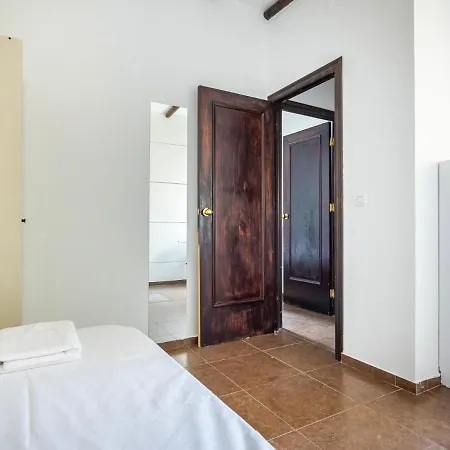 Santa Teresa Vacacional Sevilla ドス・エルマーナス