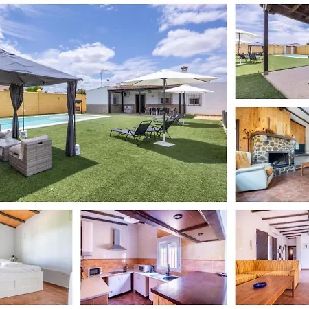 Santa Teresa Vacacional Sevilla بيت للعطل دوس إرماناس
